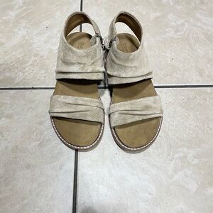 Comfortiva Tan Sandals